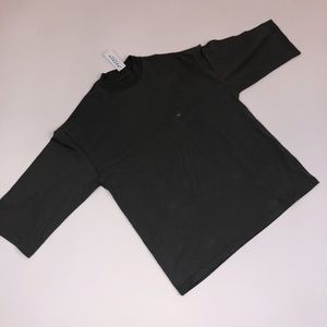 Light black/ grayish 3/4 sleeve